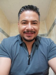 <em>Alejandro G.</em>